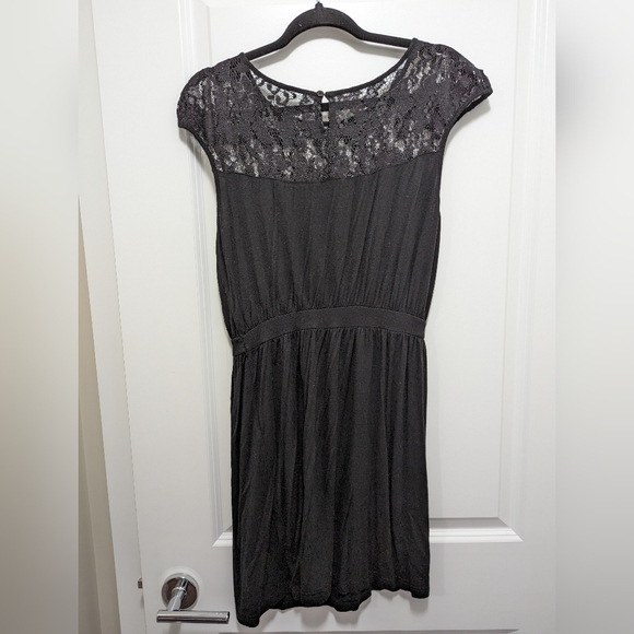 MARK by AVON | soft and stretchy black dress with lace detail, size medium - Picture 3 of 3
